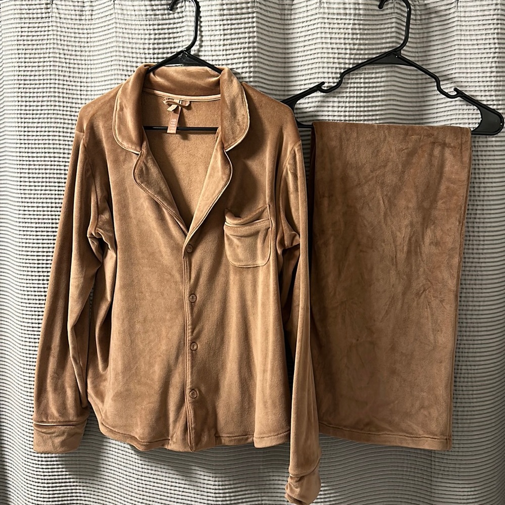 SKIMS VELOUR PAJAMA SET IN SIENNA // PANTS & TOP